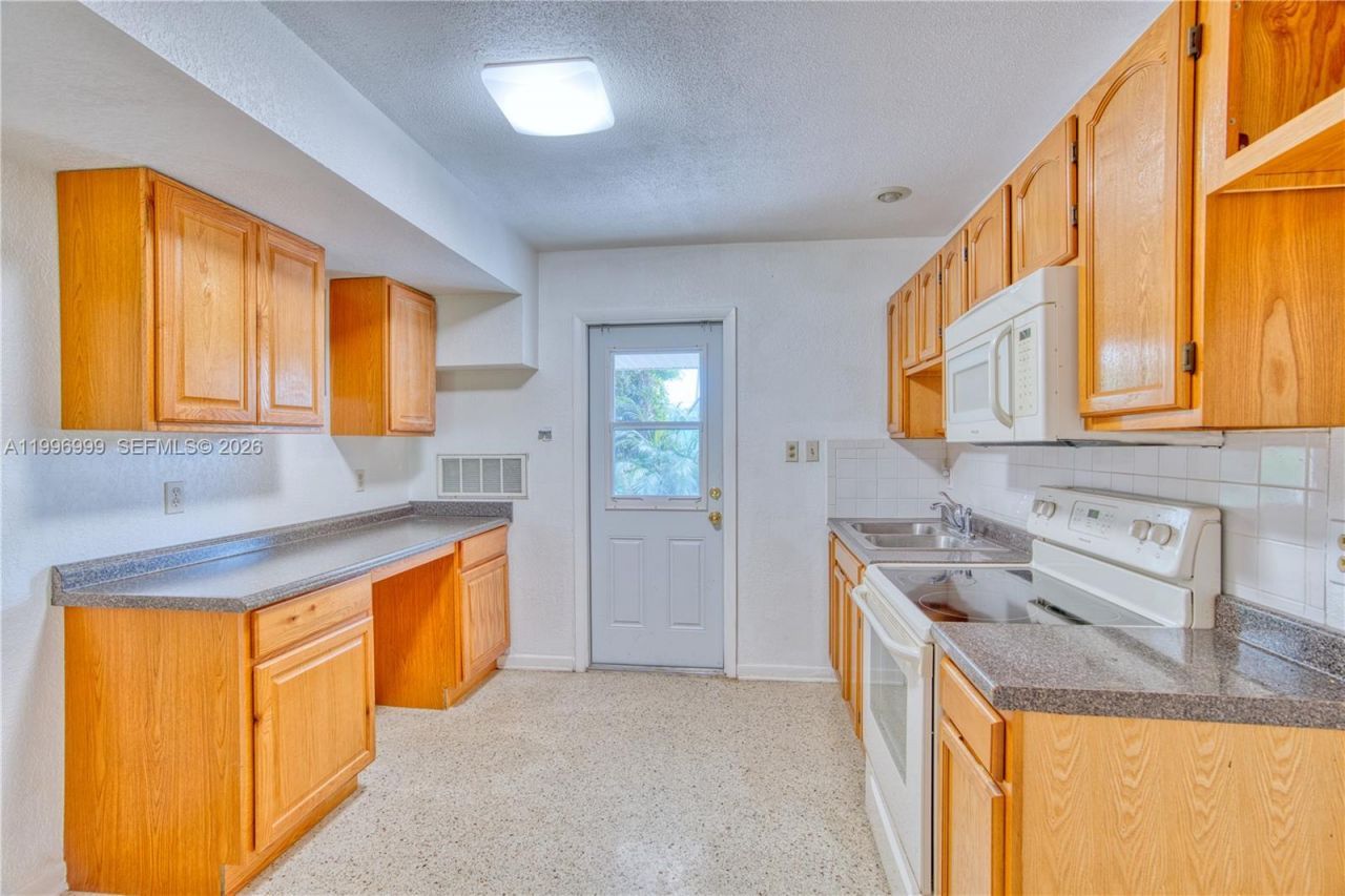 120 Coquina St, Fort Pierce, FL 34949 Photo