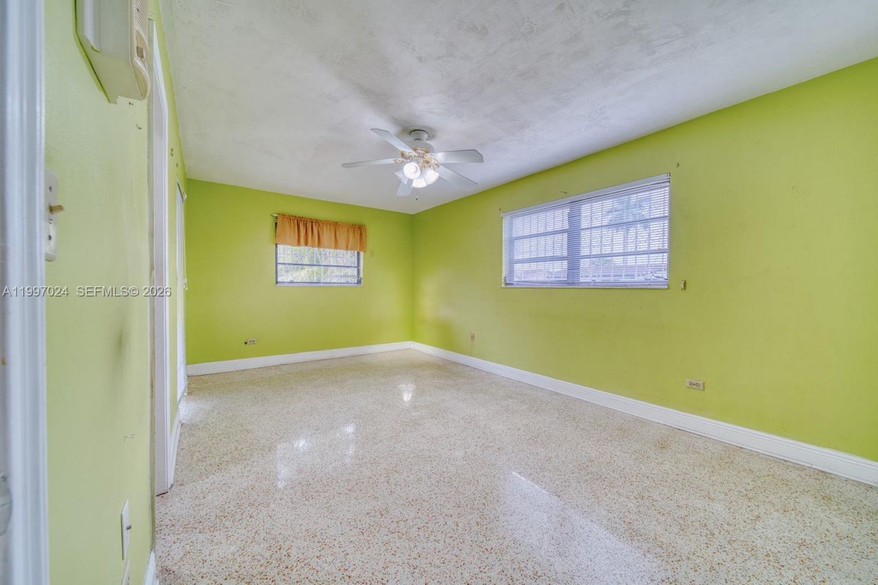 9961 SW 12th St , Miami, FL 33174 Photo