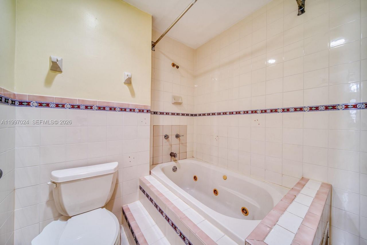 9961 SW 12th St , Miami, FL 33174 Photo