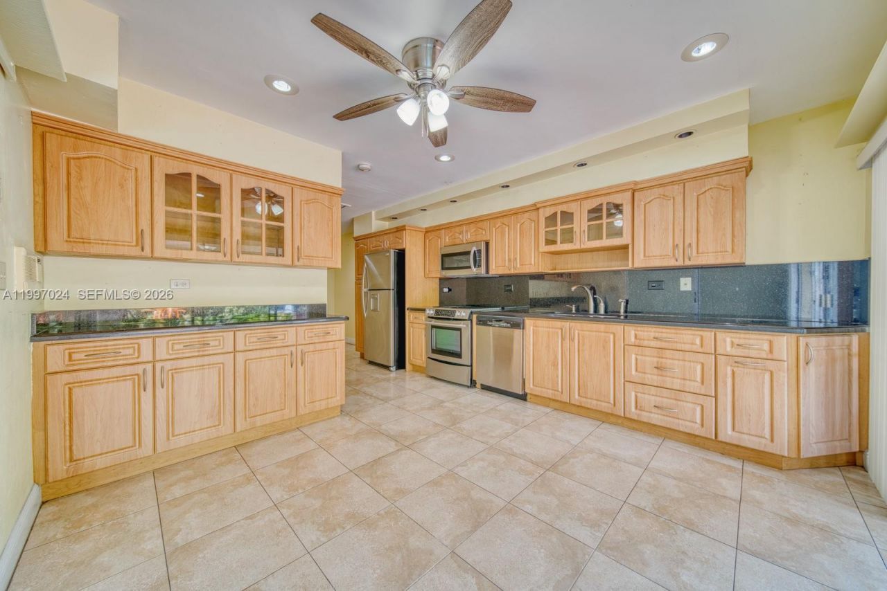 9961 SW 12th St, Miami, FL 33174 Photo