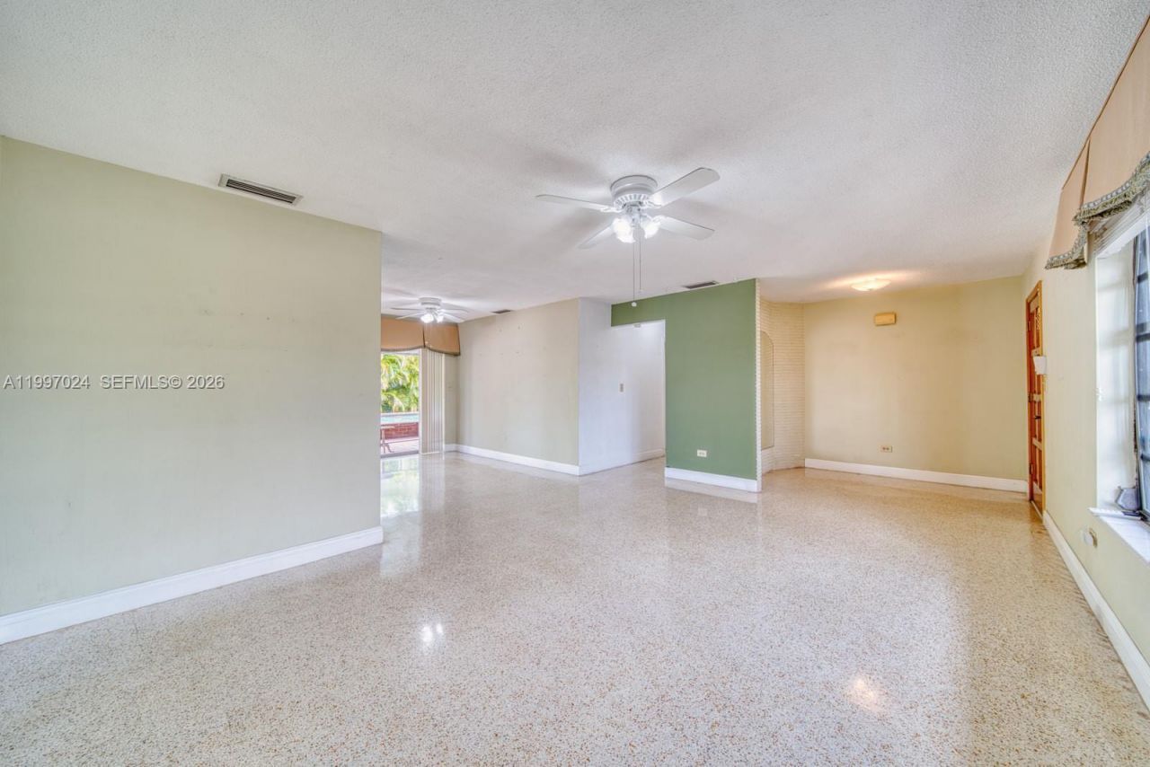 9961 SW 12th St, Miami, FL 33174 Photo