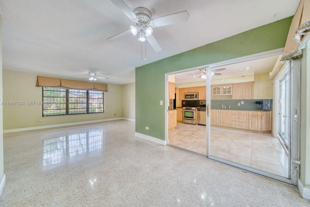 9961 SW 12th St , Miami, FL 33174 Photo