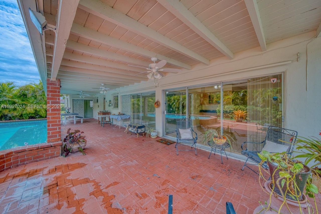 9961 SW 12th St , Miami, FL 33174 Photo