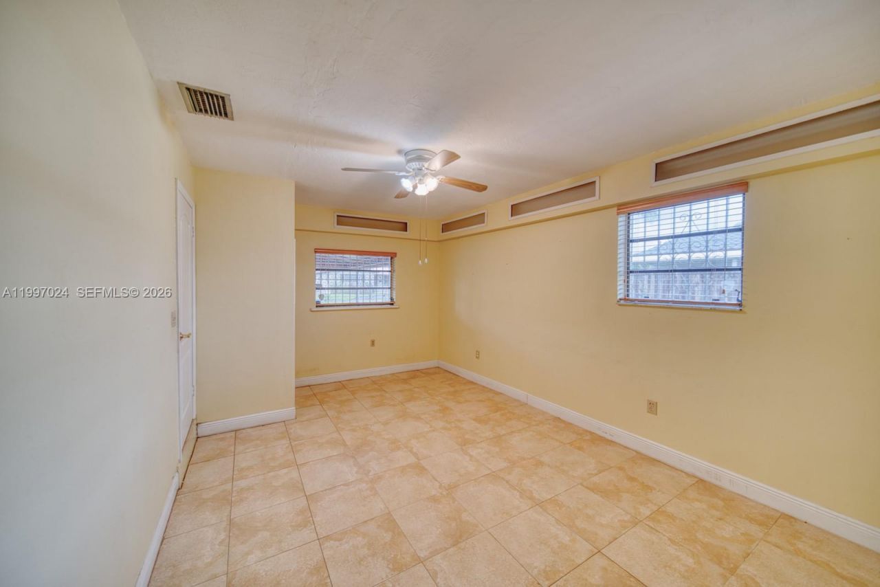 9961 SW 12th St , Miami, FL 33174 Photo