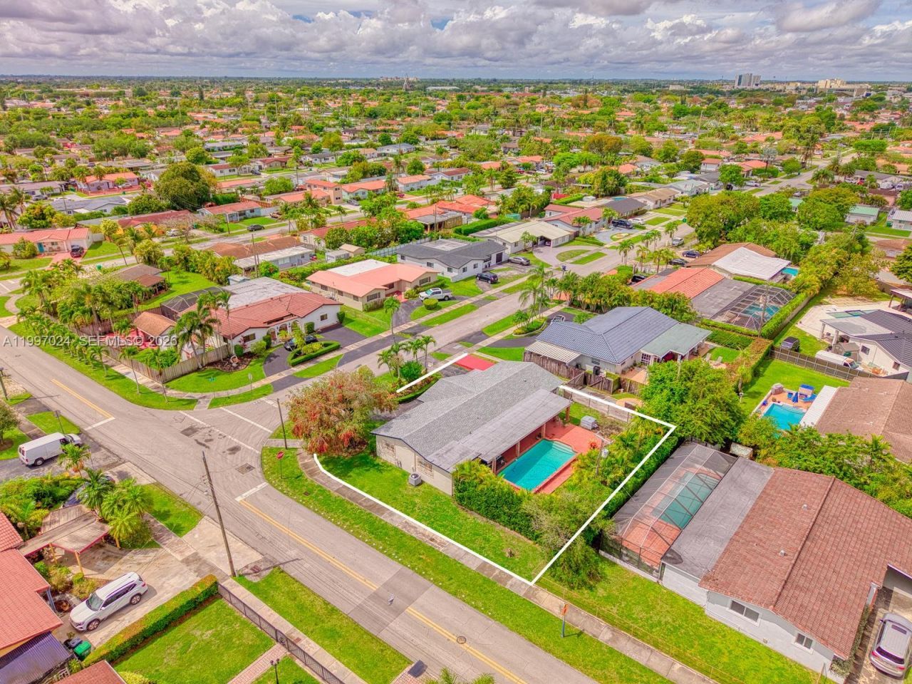 9961 SW 12th St , Miami, FL 33174 Photo