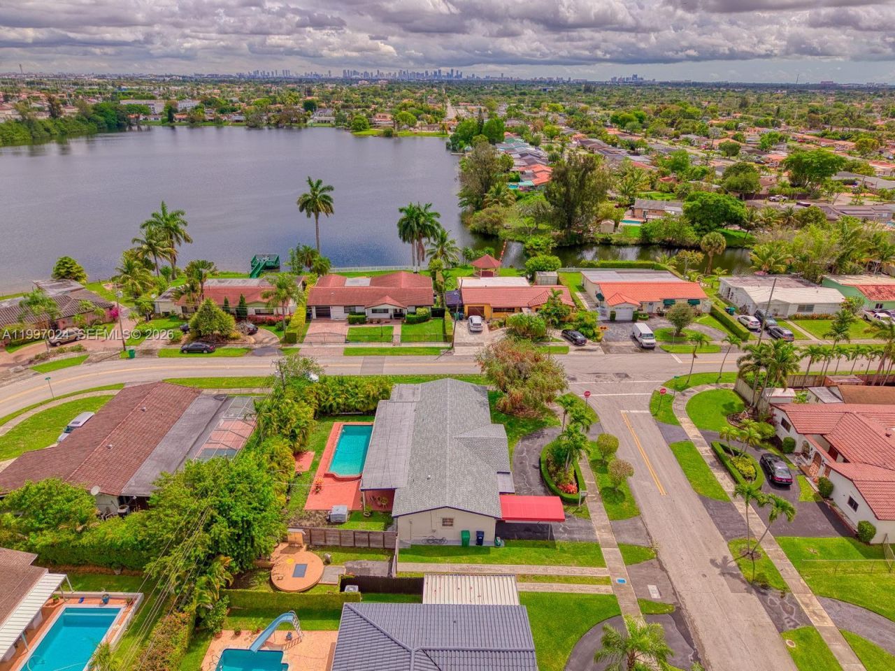 9961 SW 12th St , Miami, FL 33174 Photo