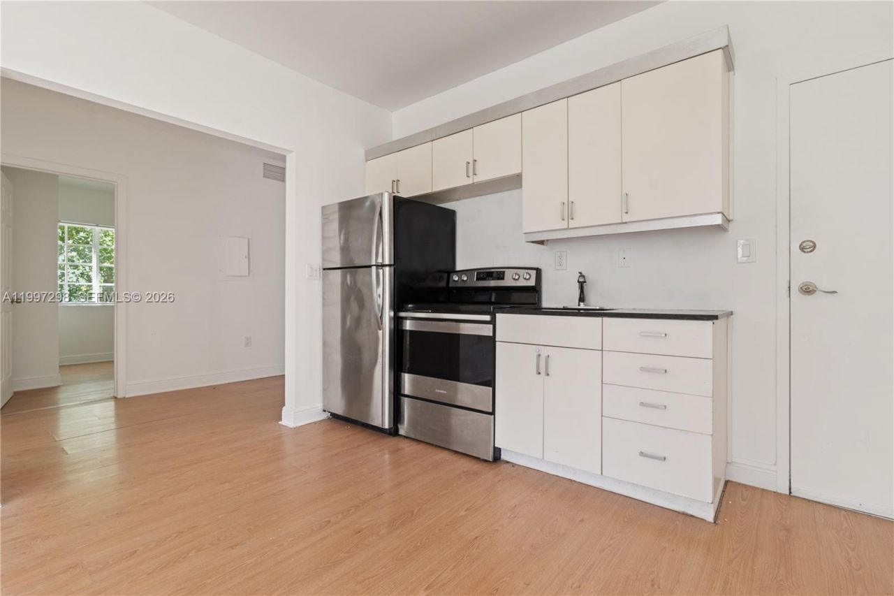 1219 Meridian Ave, Unit 4, Miami Beach, FL 33139 Main Photo
