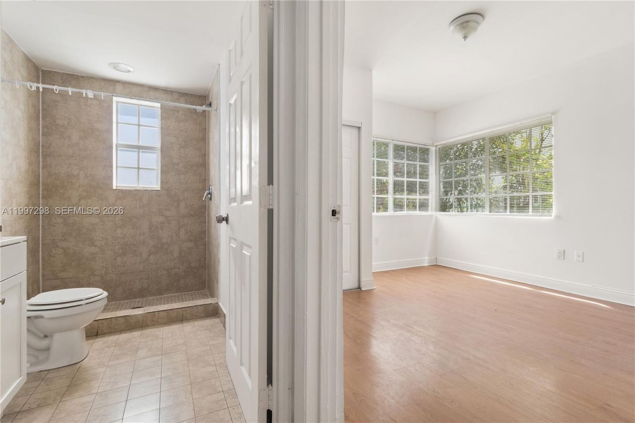 1219 Meridian Ave, Unit 4, Miami Beach, FL 33139 Photo