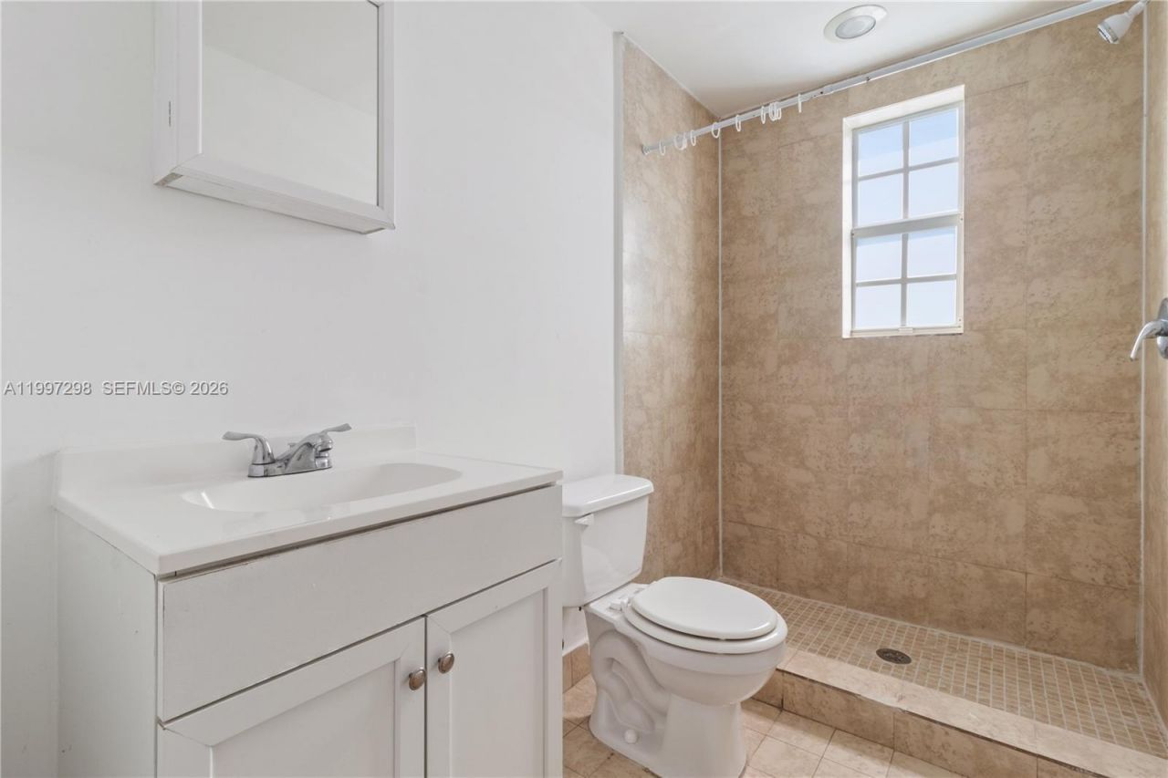 1219 Meridian Ave, Unit 4, Miami Beach, FL 33139 Photo