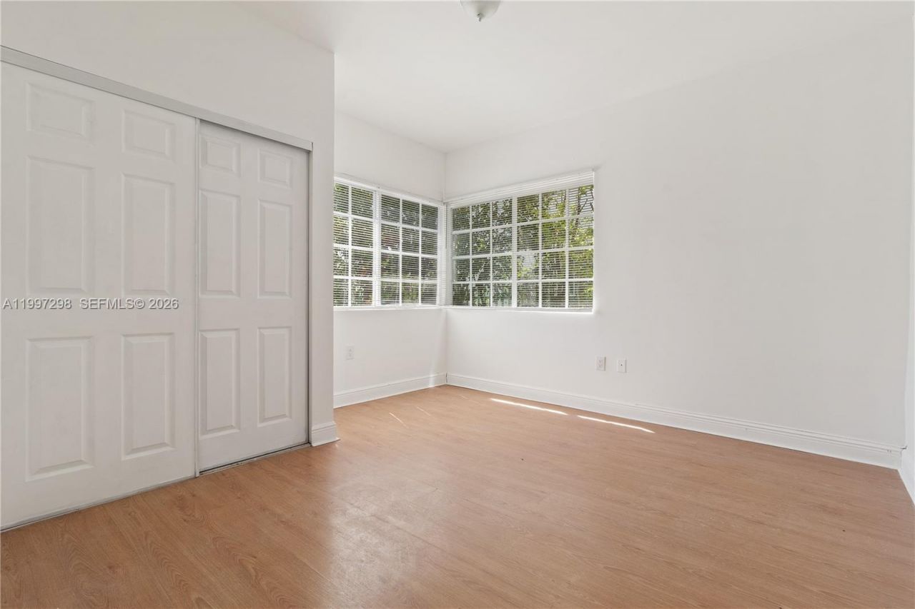 1219 Meridian Ave, Unit 4, Miami Beach, FL 33139 Photo