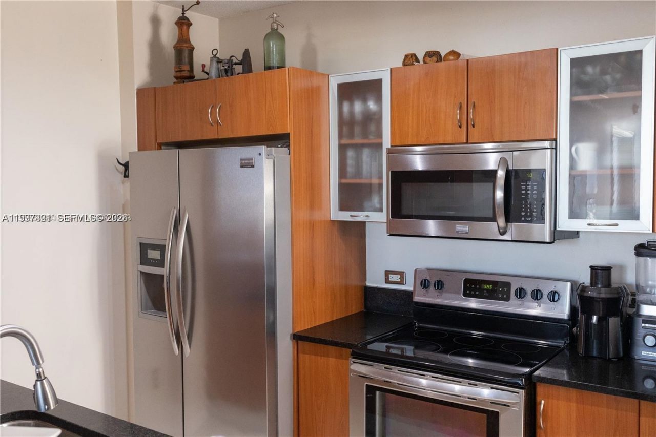 2775 NE 187th St, Unit 629, Aventura, FL 33180 Photo