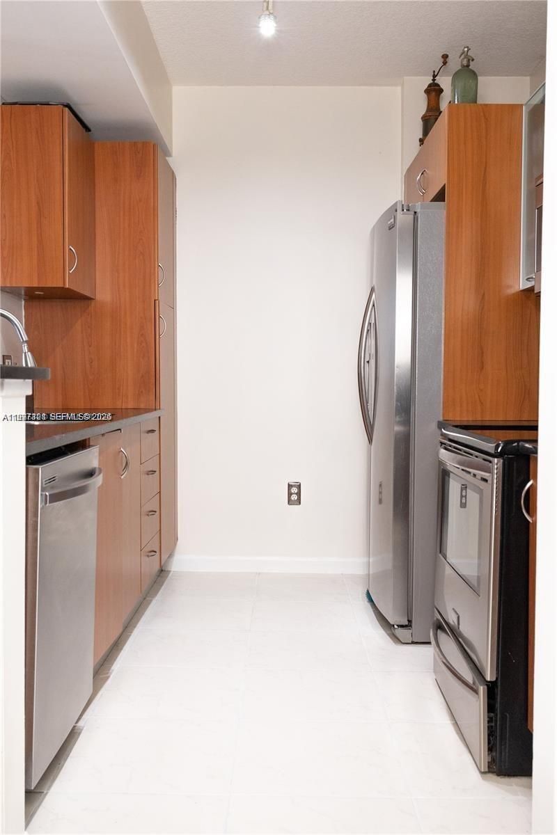 2775 NE 187th St, Unit 629, Aventura, FL 33180 Photo