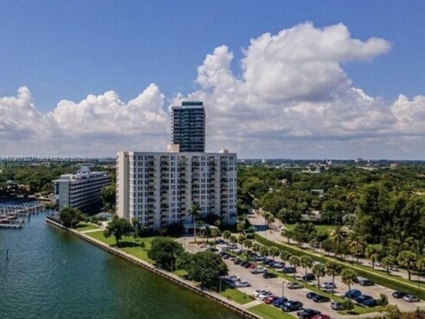 880 NE 69th St , Unit 11M, Miami, FL 33138
