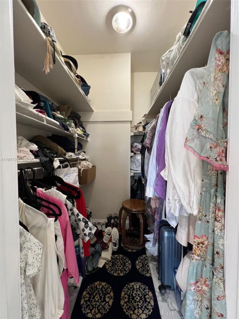 880 NE 69th St, Unit 11M, Miami, FL 33138 Photo