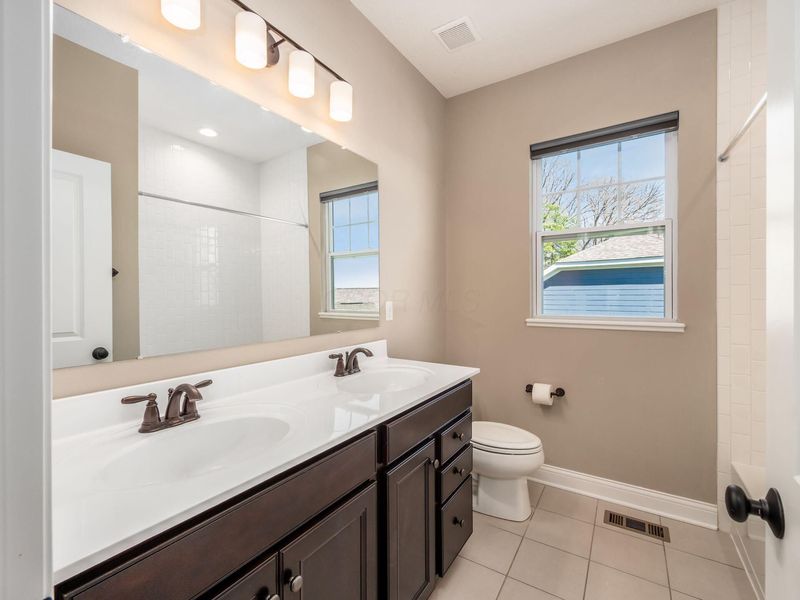 876 Memories Lane , Westerville, OH 43081 Photo 49