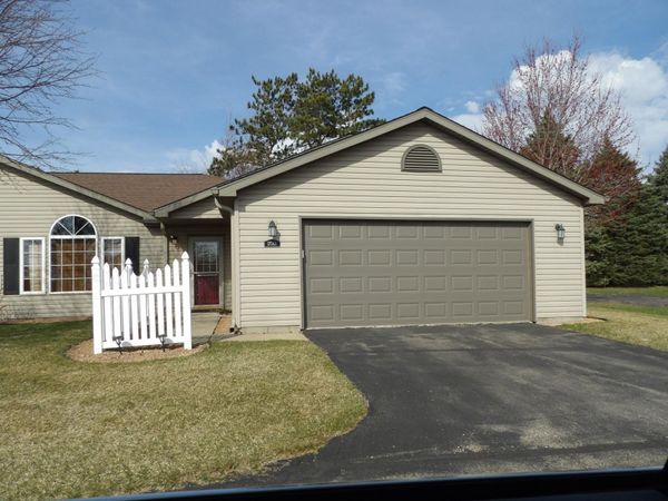 1708 Carriage Home Drive, Unit 33, Austin, MN 55912