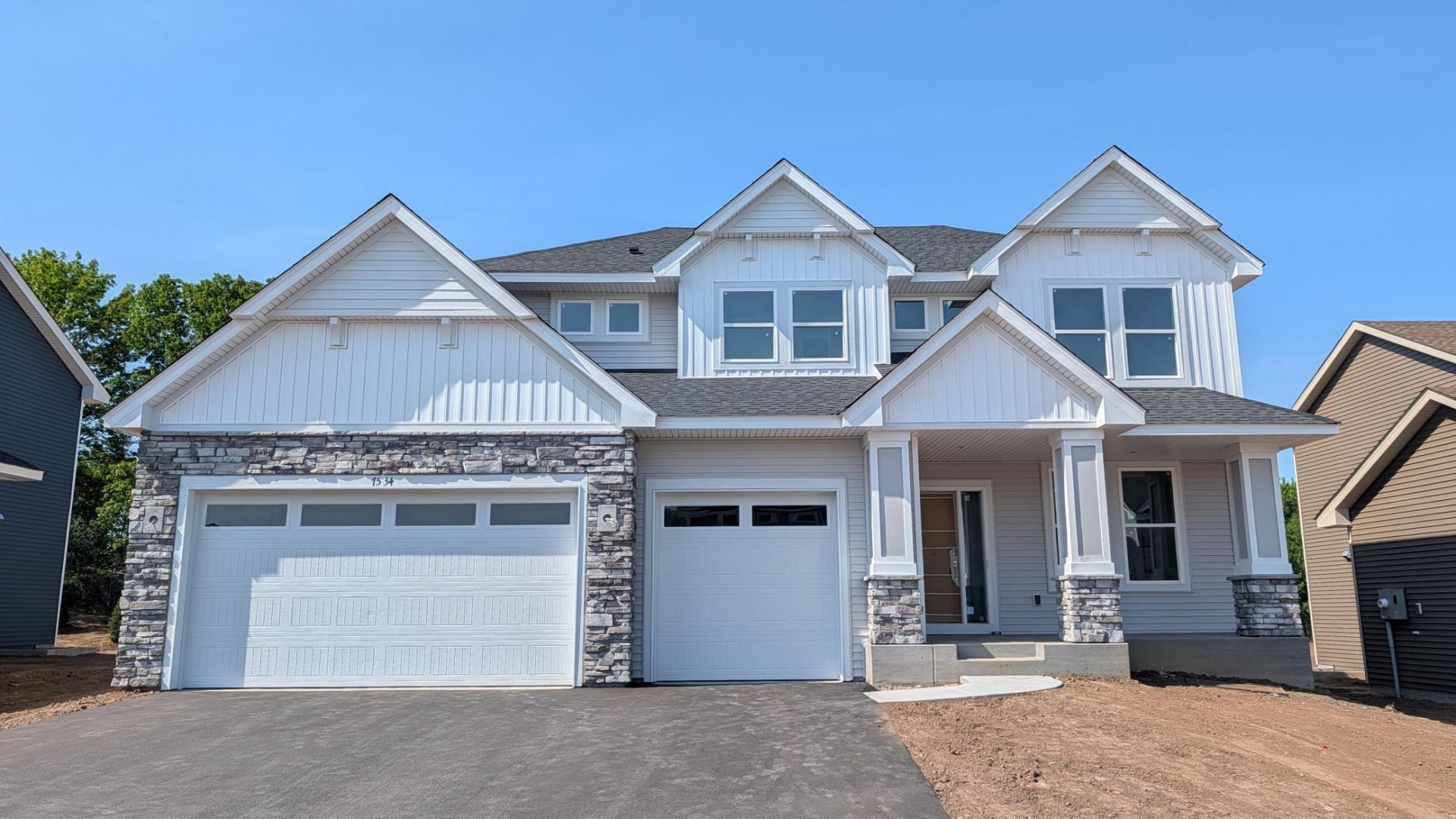 7534 Upper 42nd Street N, Oakdale, MN 55128