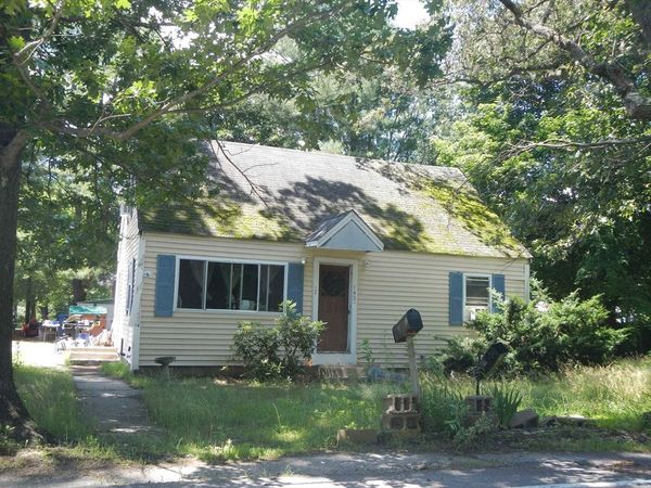 143 Foster Rd, Tewksbury, MA 01876