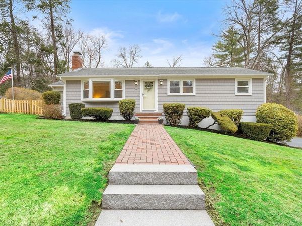 107 Dorset Rd, Holliston, MA 01746