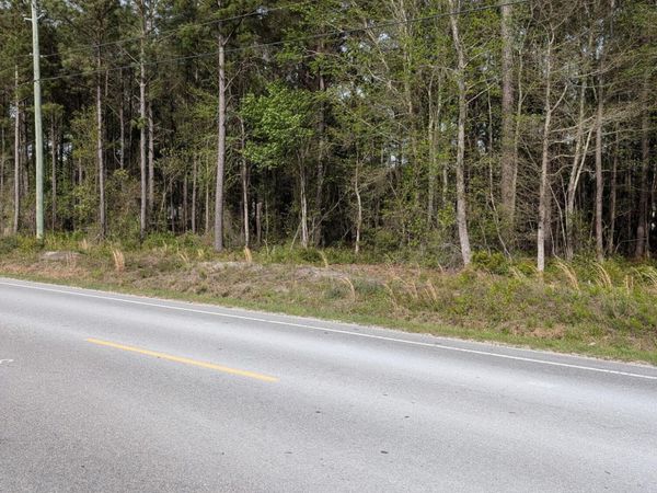 1205 Hammocks Beach Road , Swansboro, NC 28584