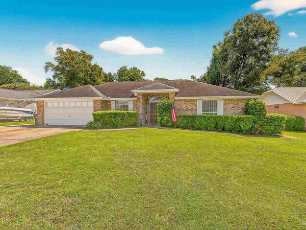 723 Candlestick Pl, Pensacola, FL 32514