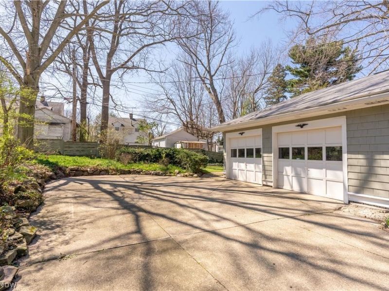 1480 Thornapple Avenue , Akron, OH 44301 Photo 6