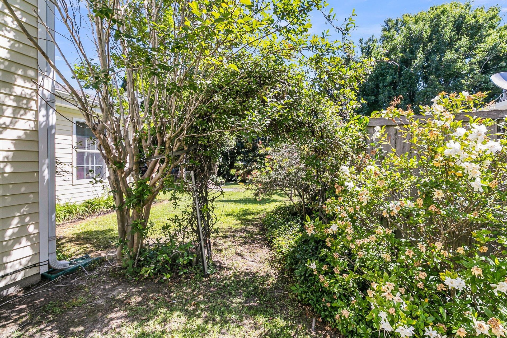 67 Regency Oaks Drive Photo 42