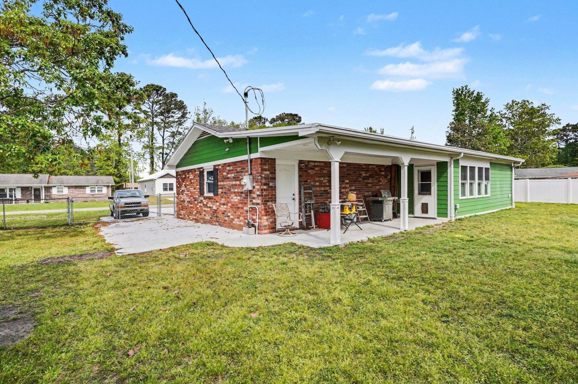 4625 Boxwood Dr. Photo 22