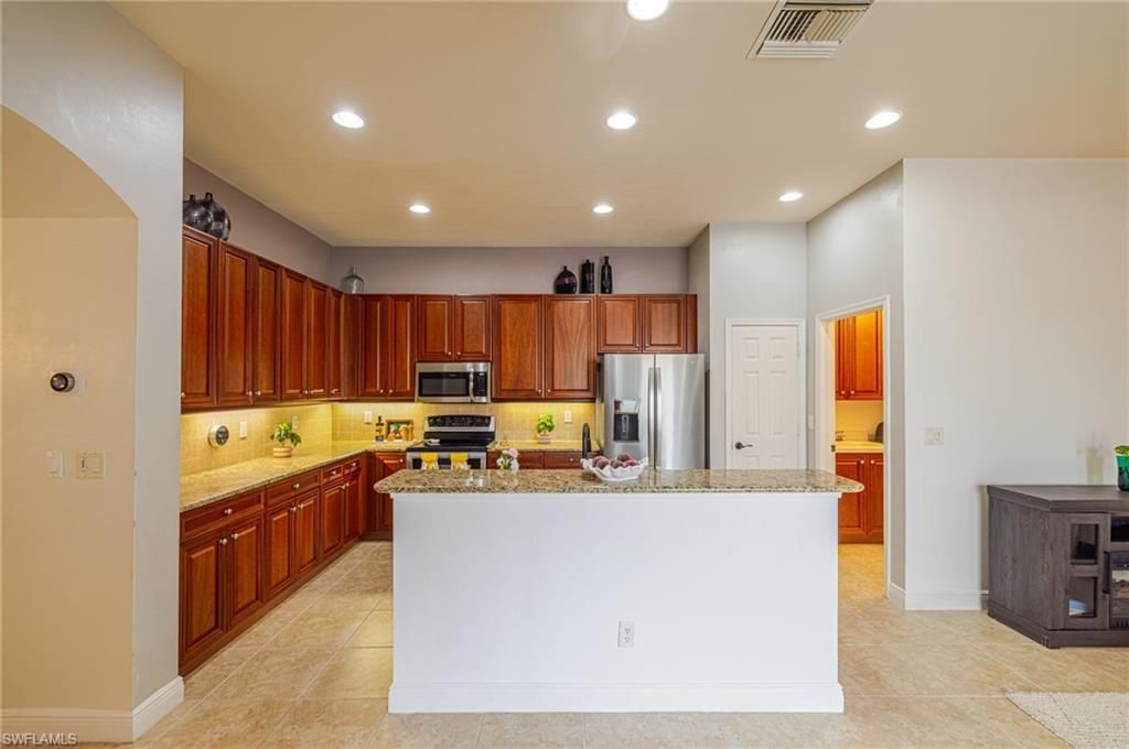 5643 Kensington Loop, Fort Myers, FL 33912 Photo