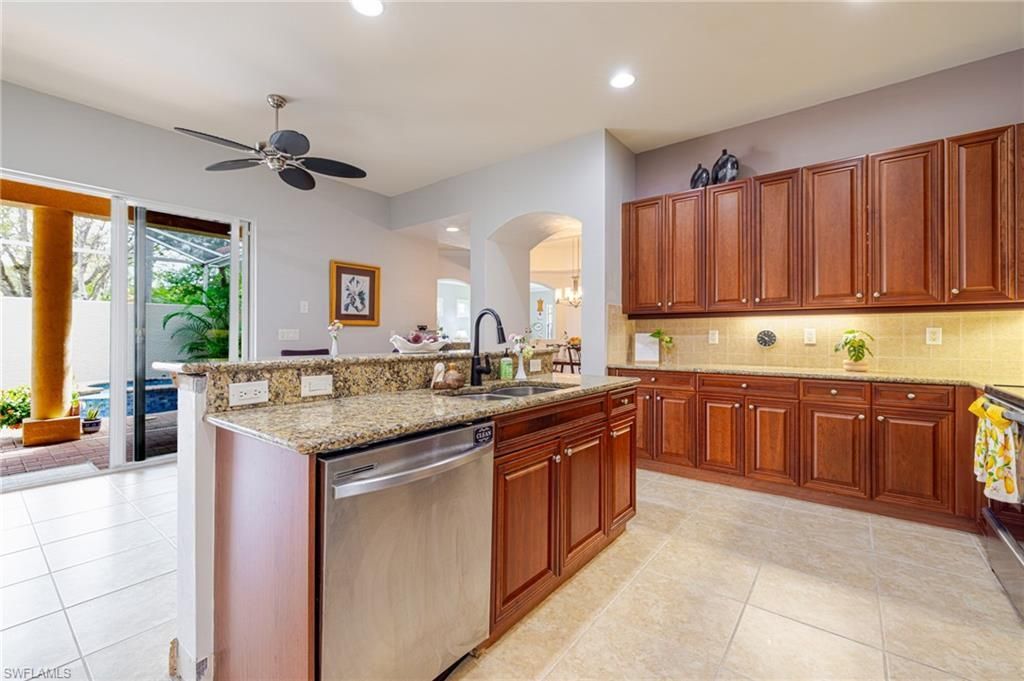 5643 Kensington Loop, Fort Myers, FL 33912 Photo