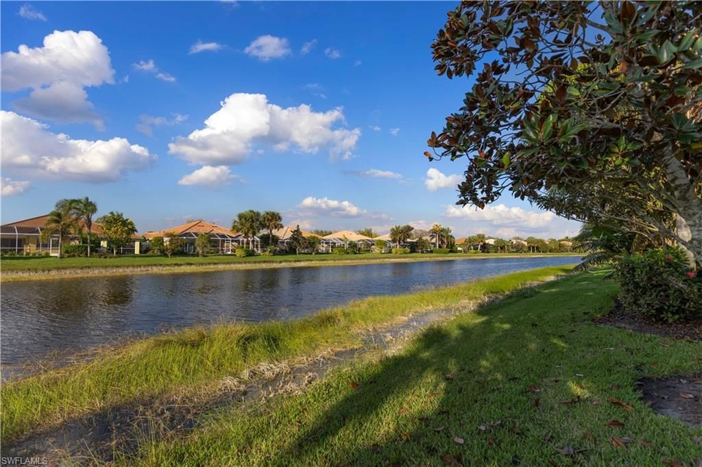 7983 Valentina Ct, Naples, FL 34114 Photo