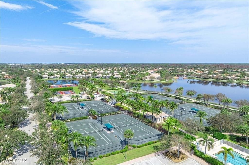 7983 Valentina Ct, Naples, FL 34114 Photo