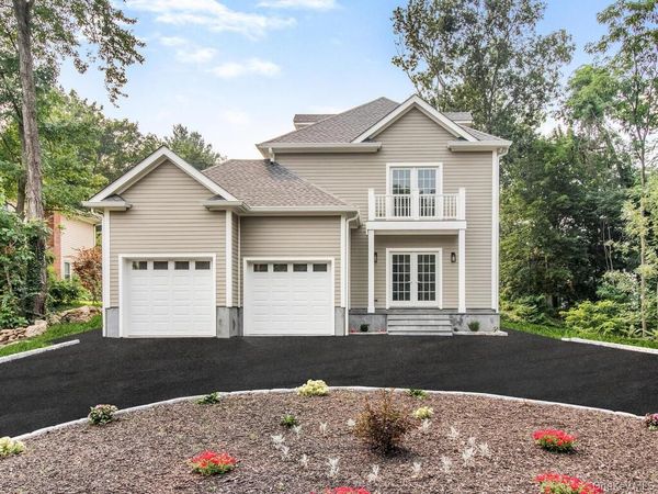 1 Kewanee Road , New Rochelle, NY 10804