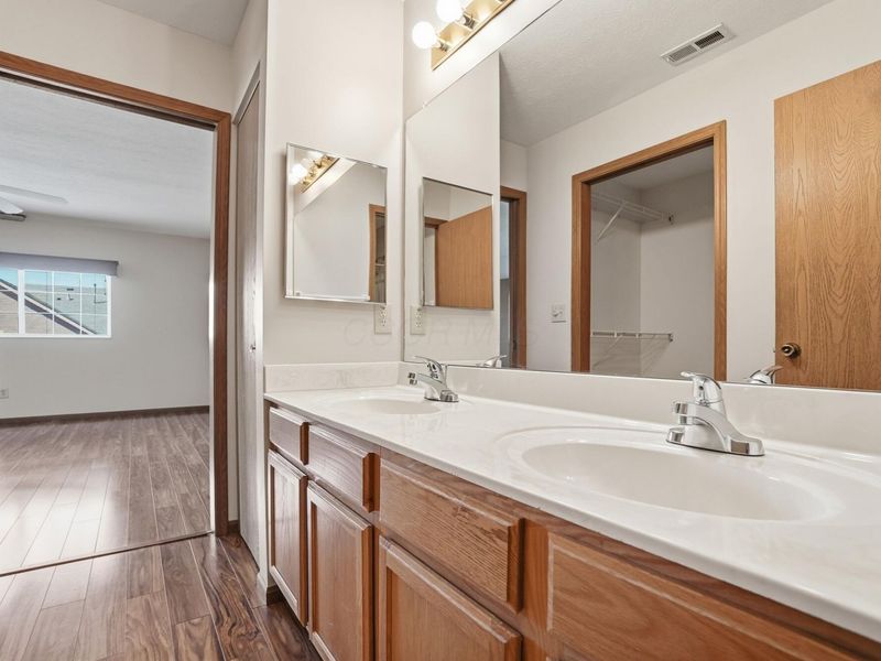 5610 Columbard Way, Unit 10, Columbus, OH 43230 Photo 22