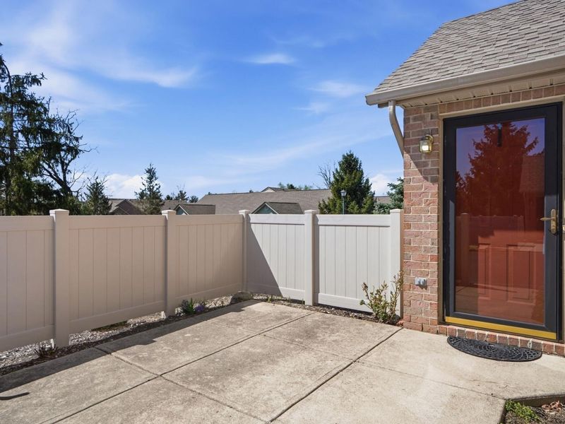 5610 Columbard Way, Unit 10, Columbus, OH 43230 Photo 6