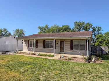 145 Bon Aire Avenue, Bowling Green, KY 42101