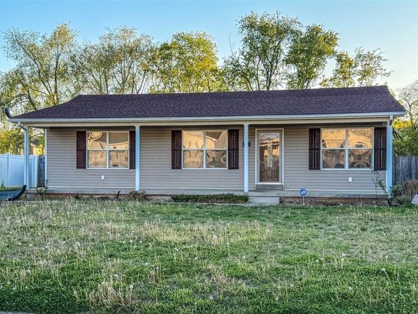 145 Bon Aire Avenue , Bowling Green, KY 42101