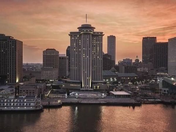 2 CANAL Street, Unit 1901, New Orleans, LA 70130