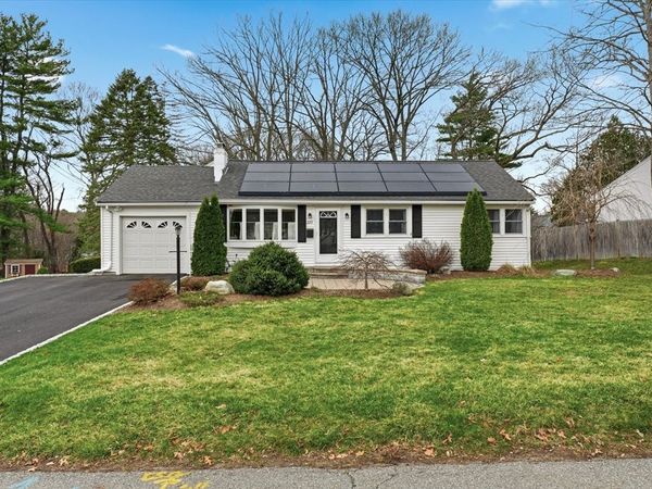 223 Edgewater Drive, Framingham, MA 01702