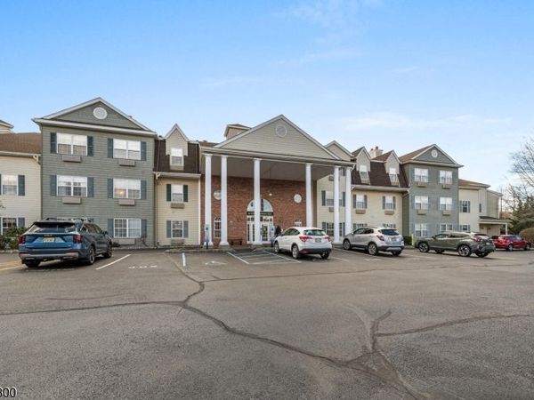 6116 Richmond Rd, West Milford, NJ 07480