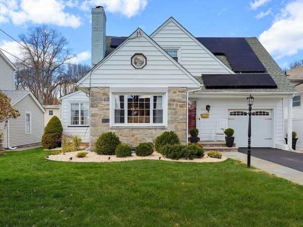 382 Huntington Rd, Union, NJ 07083