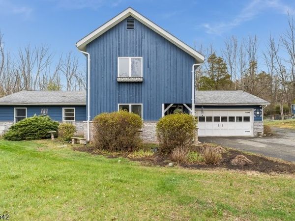 39 Edge Hill Rd, Blairstown, NJ 07825