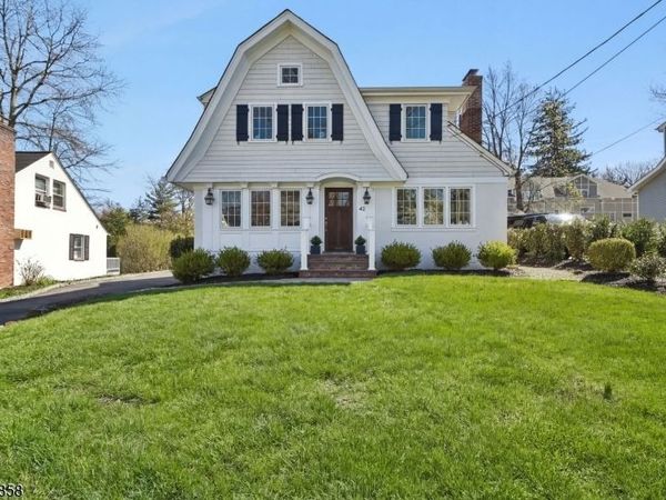 42 Locust Dr, Summit, NJ 07901