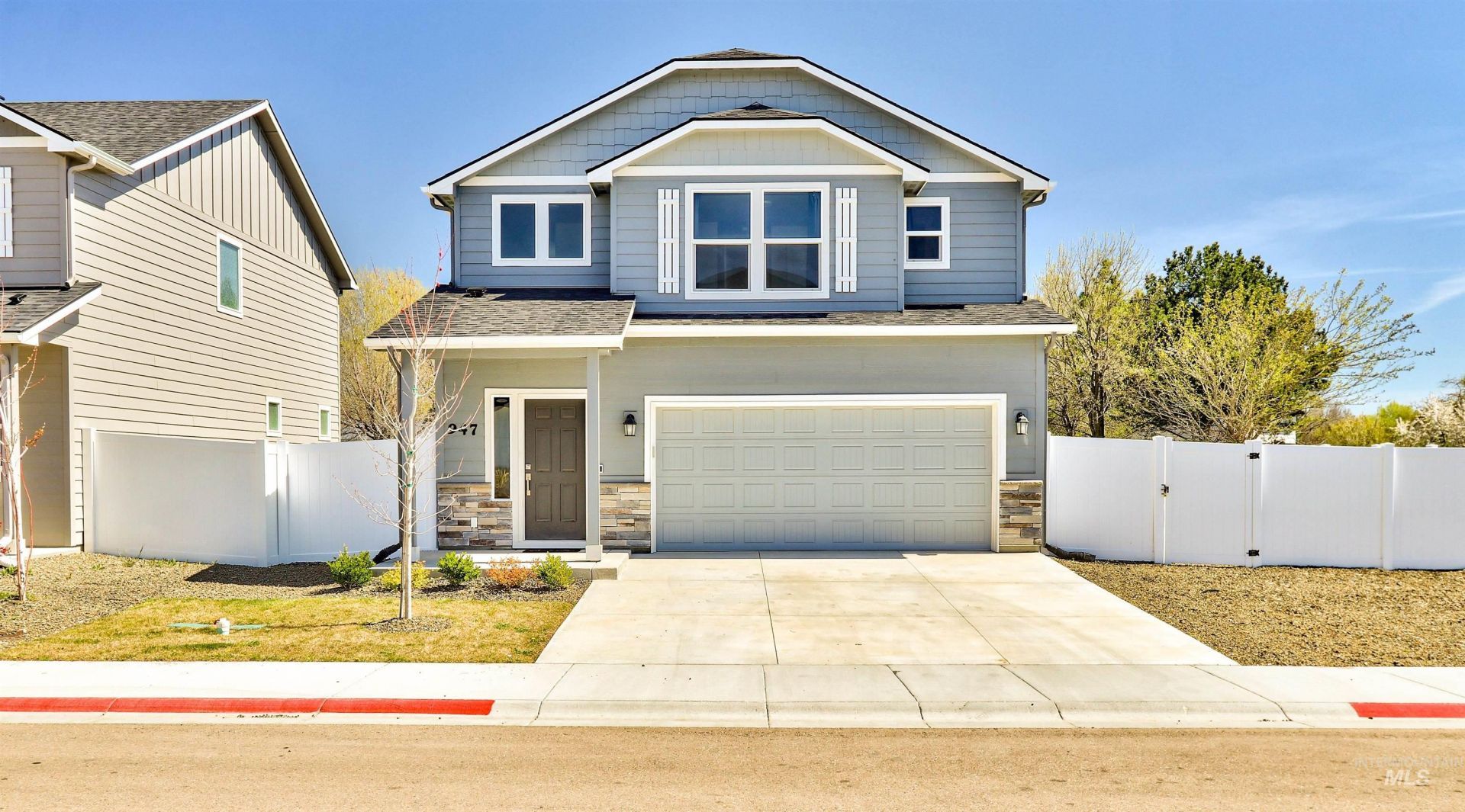 947 N Acer Loop, Nampa, ID 83687 Main Photo