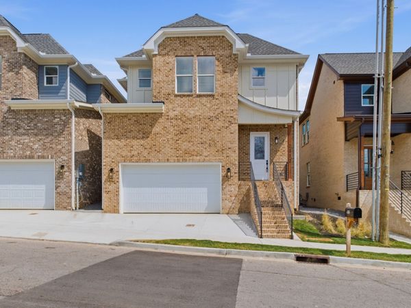 2312 18th Ave N, Nashville, TN 37208