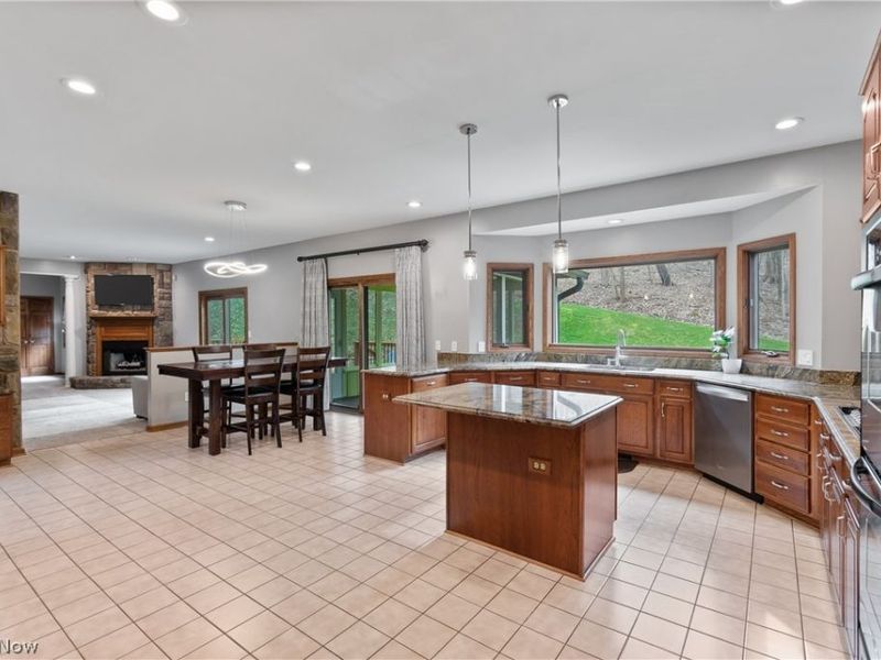 8220 Wilhite Drive , Wadsworth, OH 44281 Photo 13