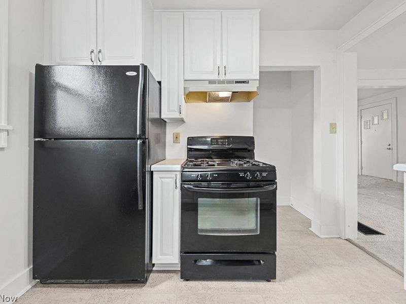 370 Cypress Avenue , Akron, OH 44301 Photo 11