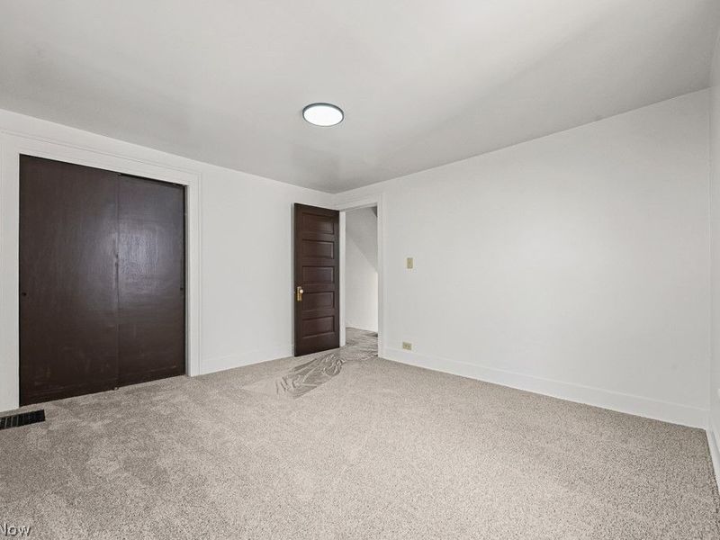 370 Cypress Avenue , Akron, OH 44301 Photo 18