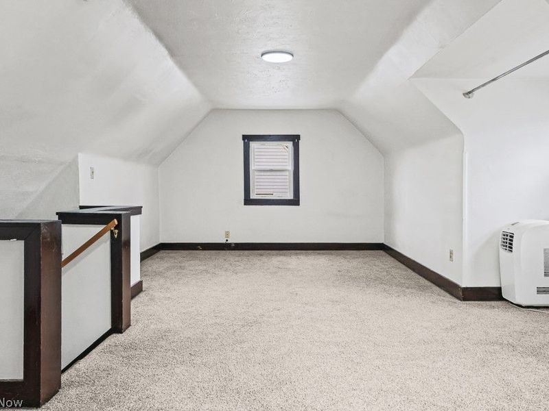 370 Cypress Avenue , Akron, OH 44301 Photo 25