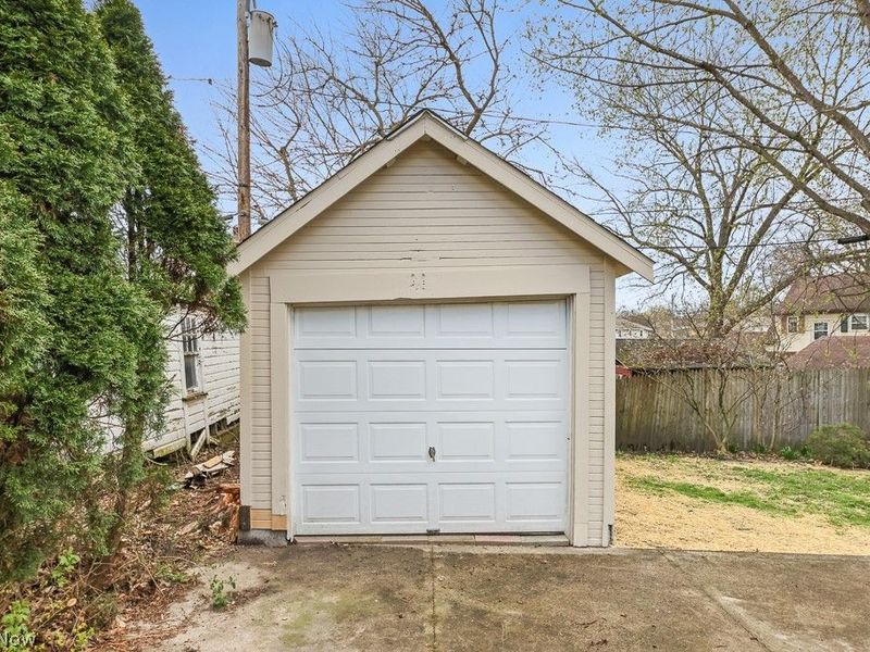 370 Cypress Avenue , Akron, OH 44301 Photo 36